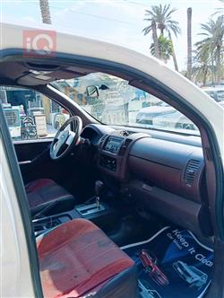 نيسان نافارا